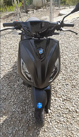Piaggio One 1 Active my22 Foreverblack elettrico