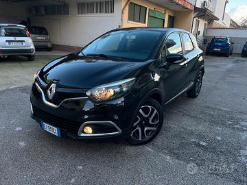 RENAULT CAPTUR 0.9 BENZINA 90 CV FULL NUOVA