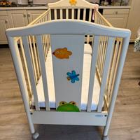 Cameretta neonato - lettino - cassettiera 