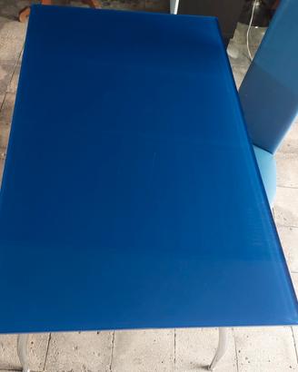 Scrivania in vetro blu e metallo 