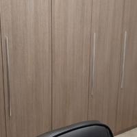 Armadio 5 ante con cassettiera/scomparti integrati