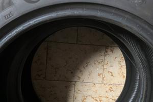 4 gomme NUOVE