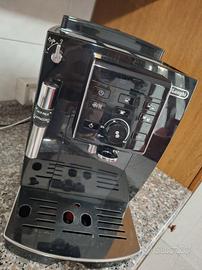 Macchina caffè De Longhi Magnifica.