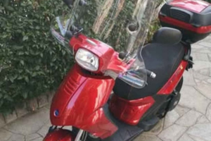 Scooter elettrico pari al 125 cc