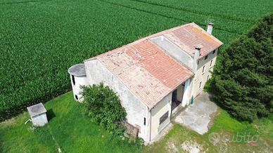 RUSTICO A SAN GIORGIO IN BOSCO