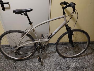 BICICLETTA DECATHLON