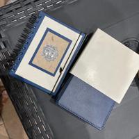 Set scrivania postit e agenda con penna