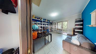 Cinque Locali Via Rocco Scotellaro 23, Rebaudengo,