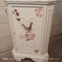 angoliera in legno shabby 