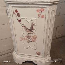 angoliera in legno shabby 