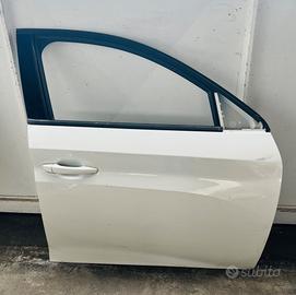 Porta anteriore destra Peugeot 208
