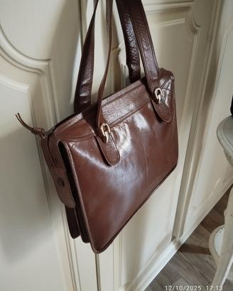 borsa vintage in morbida pelle colore cammello 
