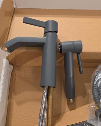 Miscelatore lavabo con doccetta bidet Tapwell 
