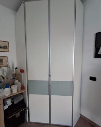 Armadio ad angolo