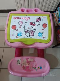 banco scrivania hello Kitty bambina disegno