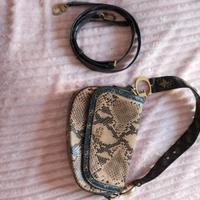 Borsetta Guess stampa coccodrillo