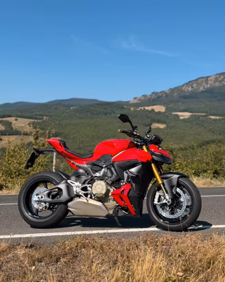Ducati Streetfighter V4 S