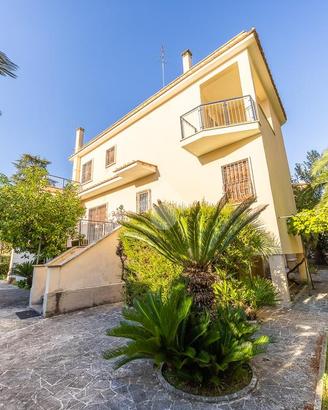 VILLA SINGOLA A ROMA