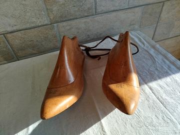 Forma di scarpe in legno