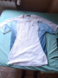 Maglia Nike per sport e tennis