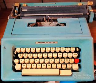 Macchina da scrivere Olivetti