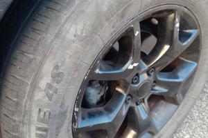 4 gomme 235/65/17