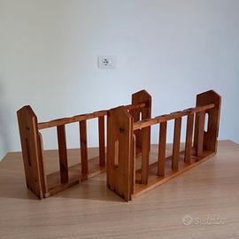 2 cantine in legno. Portabottiglie. 