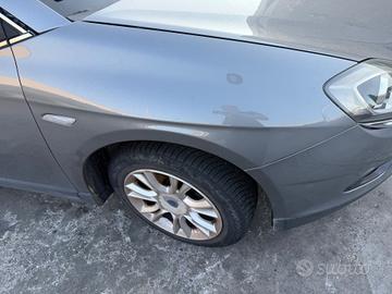 parafango anteriore sx lancia delta 2012