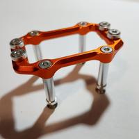 Supporto servocomando auto macchinine rc