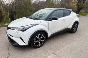 Toyota C-hr hybrid 