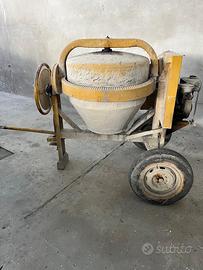 Betoniera a scoppio