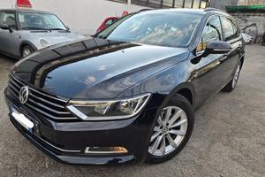 VOLKSWAGEN Passat Variant 2.0 TDI DSG Executive