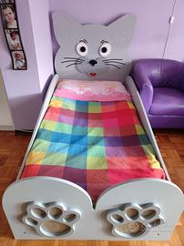 Lettino ad una piazza a forma di “GATTO GRIGIO”  