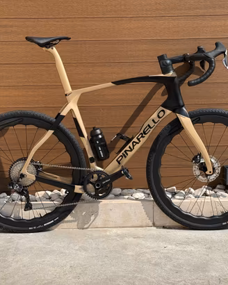 Bici gravel PINARELLO GREVIL F9