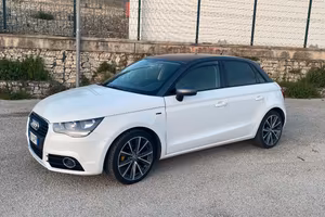 Audi A1 1.6 90 cv NEOPATENTATI