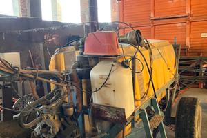 Pompa irroratrice per il diserbo