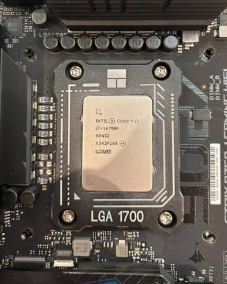 Intel Core i7-14700F + ASUS ROG Strix B760-I DDR5
