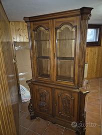 Vetrina / Credenza Vintage in Legno