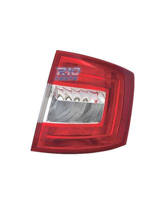 FANALE DESTRO PER SKODA OCTAVIA SW 13-16 BIANCO RO