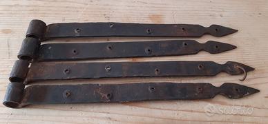 Cerniere cardini in ferro battuto a mano dell'800