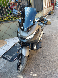 X-adv 750