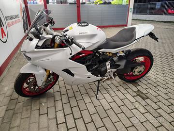 Ducati supersport 939