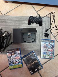 Playstation 2 con cavi e 3 videogiochi