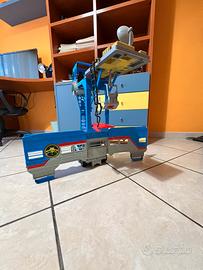 Camion Ben 10 e personaggi