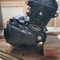 motore triumph speed triple 955i anni 99-02