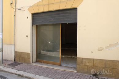 Rif.8882CA72932| negozio mazara del vallo