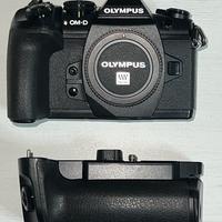 Olympus OM-D E-M1 II + Power Grip