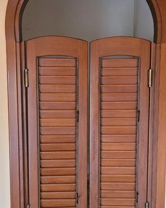 porta in legno massello
