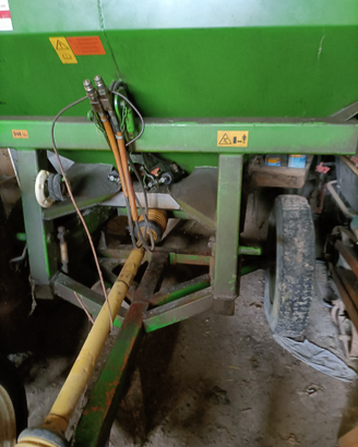 Mietitrebbia, irroratrice, spandiconcime