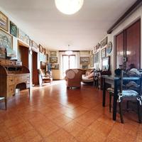 CASA SEMINDIPENDENTE A MONTECATINI-TERME